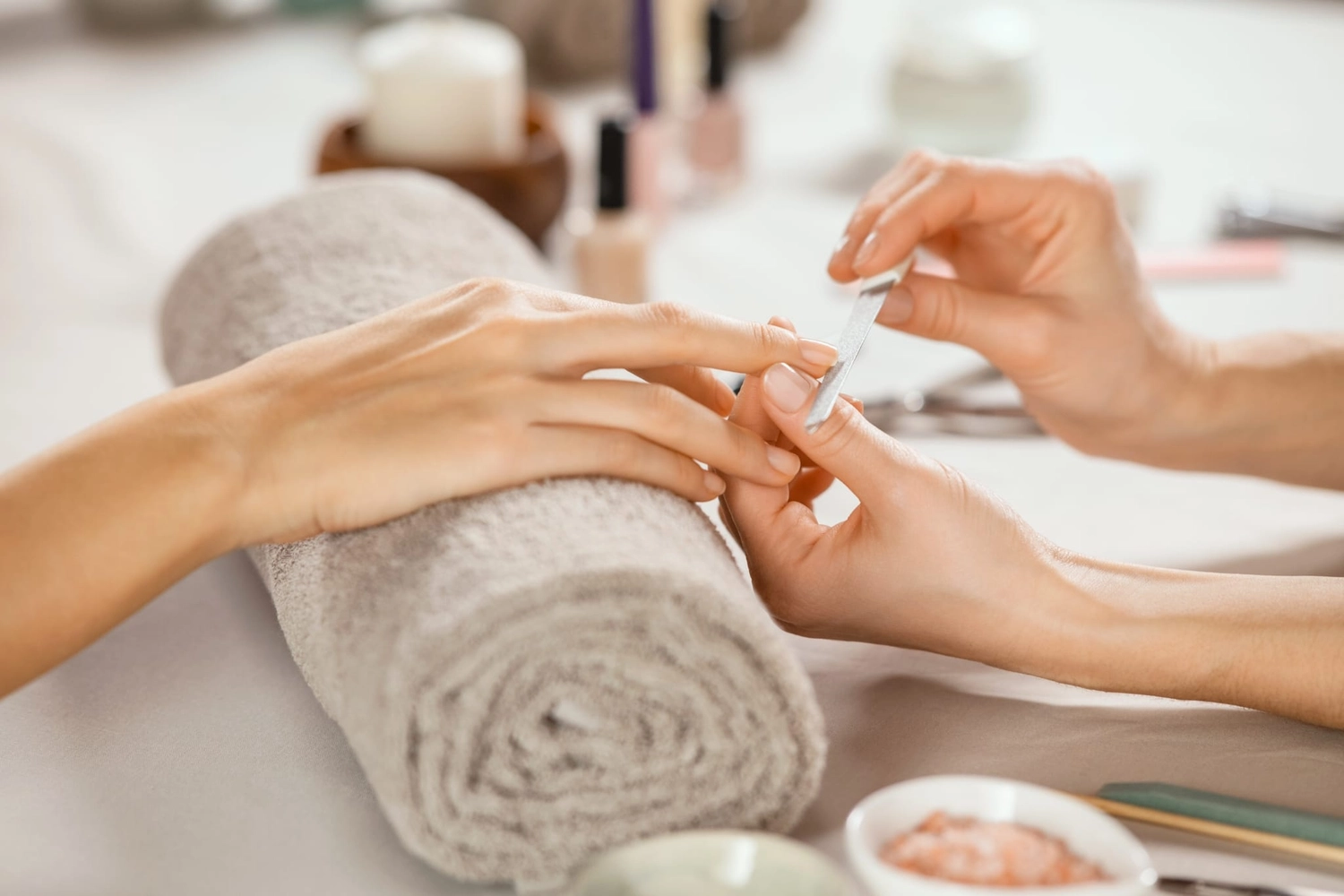 IMMER JITSI You are Beauty – Kosmetikstudio – Maniküre mit CND Shellac